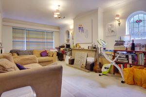 Lounge- click for photo gallery